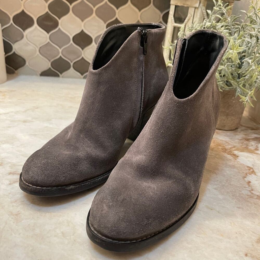 Paul Green taupe gray suede Booties  boots Sz 8 US